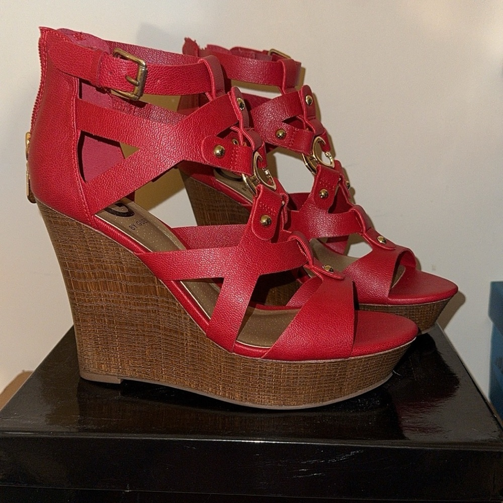 Guess Red Wedges Size 7